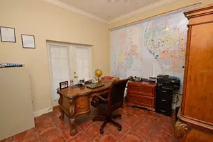 3517 Haines Rd N, Saint Petersburg, FL 33704 - Photo 14