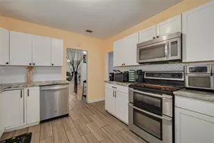 1835 47th St S, Saint Petersburg, FL 33711 - Photo 10