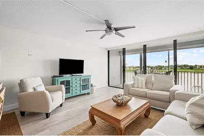 450 Treasure Island Causeway #311, Saint Petersburg, FL 33706 - Photo 10