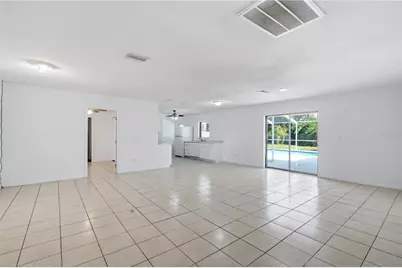 604 Royal Crest Drive, Brandon, FL 33511 - Photo 8