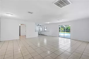 604 Royal Crest Dr, Brandon, FL 33511 - Photo 8