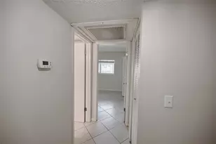801 83rd Ave N, Saint Petersburg, FL 33702 - Photo 18