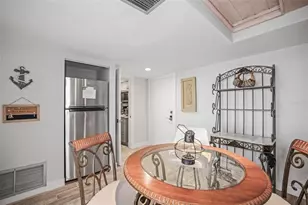 500 Treasure Island Causeway, Treasure Island, FL 33706 - Photo 32