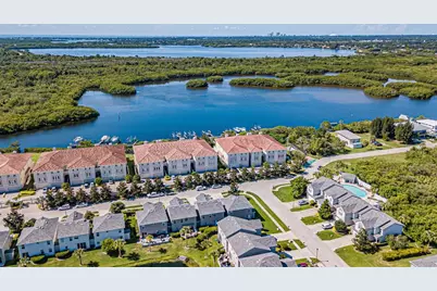 1031 Paseo Del Rio NE, Saint Petersburg, FL 33702 - Photo 36
