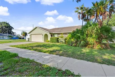 12543 108th Street, Largo, FL 33778 - Photo 2