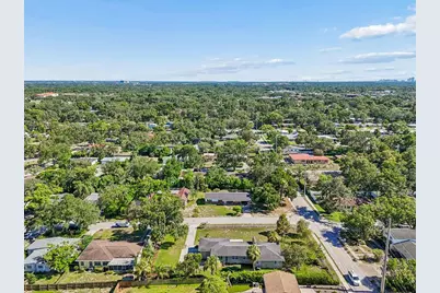302 Deer Park Avenue, Tampa, FL 33617 - Photo 70
