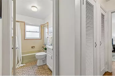 302 Deer Park Avenue, Tampa, FL 33617 - Photo 22