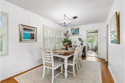 302 Deer Park Avenue, Tampa, FL 33617 - Photo 18