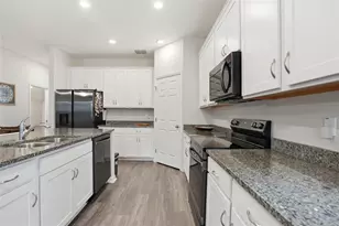 4997 Avalon Park Blvd, Wesley Chapel, FL 33545 - Photo 16