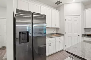 4997 Avalon Park Blvd, Wesley Chapel, FL 33545 - Photo 20