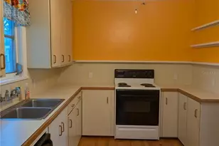 2251 7th Ave N, Saint Petersburg, FL 33713 - Photo 10