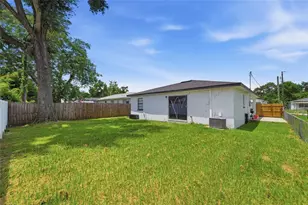 9407 N 21st St, Tampa, FL 33612 - Photo 24