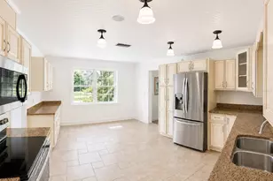 4030 Kathleen Rd, Lakeland, FL 33810 - Photo 10
