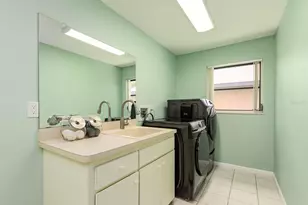 1612 Midnight Pass Way, Clearwater, FL 33765 - Photo 14