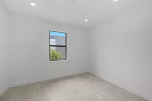 18604 Harbor Sands Pl, Lakewood Ranch, FL 34211 - Photo 14