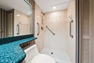 1250 Gulf Blvd, Clearwater Beach, FL 33767 - Photo 24
