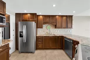 7200 Sunshine Skyway Ln S, Saint Petersburg, FL 33711 - Photo 16