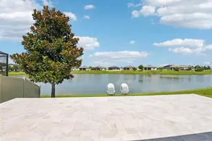 7873 Yale Harbor Dr, Wesley Chapel, FL 33545 - Photo 2