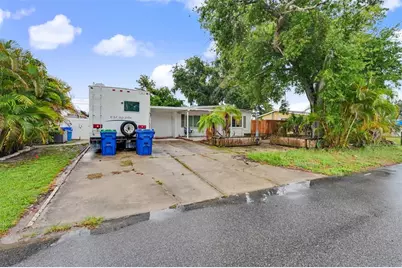 824 67th Street S, Saint Petersburg, FL 33707 - Photo 6