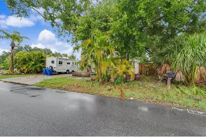 824 67th Street S, Saint Petersburg, FL 33707 - Photo 4