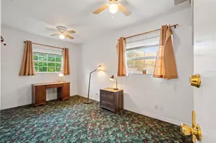 824 67th St S, Saint Petersburg, FL 33707 - Photo 16