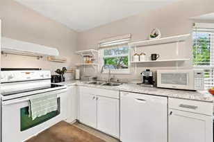 670 Kirkland Cir, Dunedin, FL 34698 - Photo 6