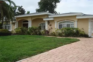 601 Palm Ave, Belleair, FL 33756 - Photo 2