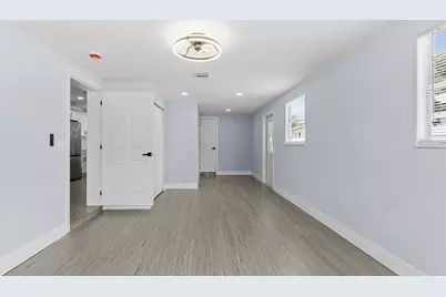 7710 Coral Vine Lane, Tampa, FL 33619 - Photo 8