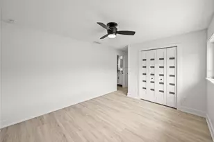 6709 Cardinal Dr S, Saint Petersburg, FL 33707 - Photo 34