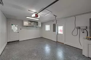 6709 Cardinal Dr S, Saint Petersburg, FL 33707 - Photo 46