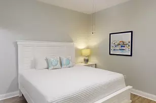 10315 Gulf Blvd, Treasure Island, FL 33706 - Photo 14