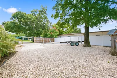 2168 Victoria Drive, Clearwater, FL 33763 - Photo 6