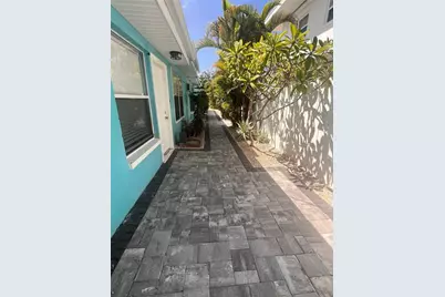40 82nd Avenue #Unit 3, Saint Petersburg, FL 33706 - Photo 6