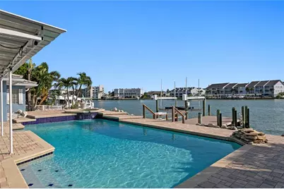 10038 S Yacht Club Drive, Treasure Island, FL 33706 - Photo 22