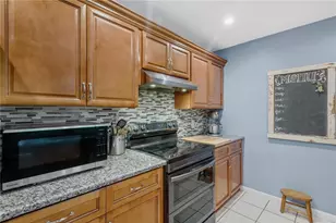 8513 Dee Cir, Riverview, FL 33569 - Photo 14