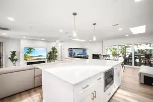 1981 Castille Dr, Dunedin, FL 34698 - Photo 2