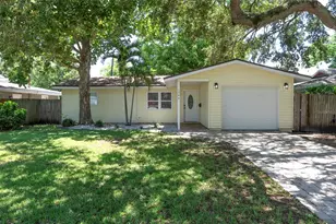 1744 26th Ave N, Saint Petersburg, FL 33713 - Photo 1