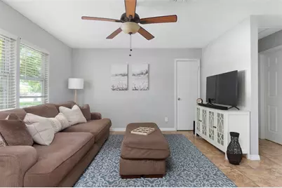 1744 26th Avenue N, Saint Petersburg, FL 33713 - Photo 2