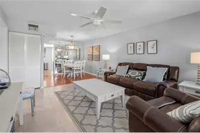 7801 11th Street N #302, Saint Petersburg, FL 33702 - Photo 2