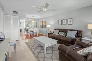 7801 11th St N, Saint Petersburg, FL 33702 - Photo 2