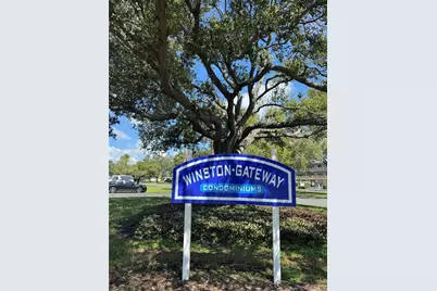 7801 11th Street N #302, Saint Petersburg, FL 33702 - Photo 1