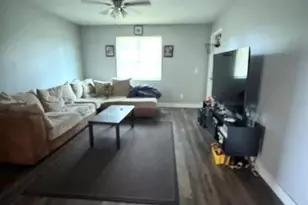 231 Berry Tree Pl, Brandon, FL 33510 - Photo 4
