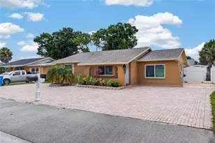 6711 Glen Forest Ct, Tampa, FL 33615 - Photo 2