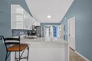 6711 Glen Forest Ct, Tampa, FL 33615 - Photo 8