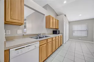 30435 Annadale Dr, Wesley Chapel, FL 33545 - Photo 16