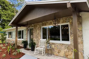 17238 Bridlepath Ct, Lutz, FL 33558 - Photo 6