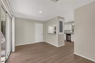 7502 Pond Cir, Spring Hill, FL 34606 - Photo 10