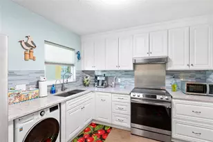 2259 Costa Rican Dr, Clearwater, FL 33763 - Photo 4