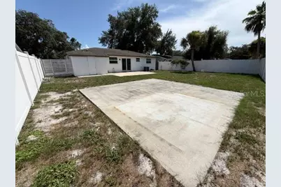 7904 Woodvine Circle, Tampa, FL 33615 - Photo 20