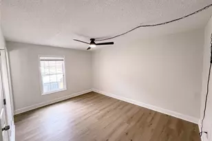 1275 85th Ave, Saint Petersburg, FL 33702 - Photo 10